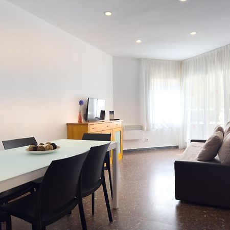 Rentalmar Atlantida Apartamentos Салоу Екстер'єр фото
