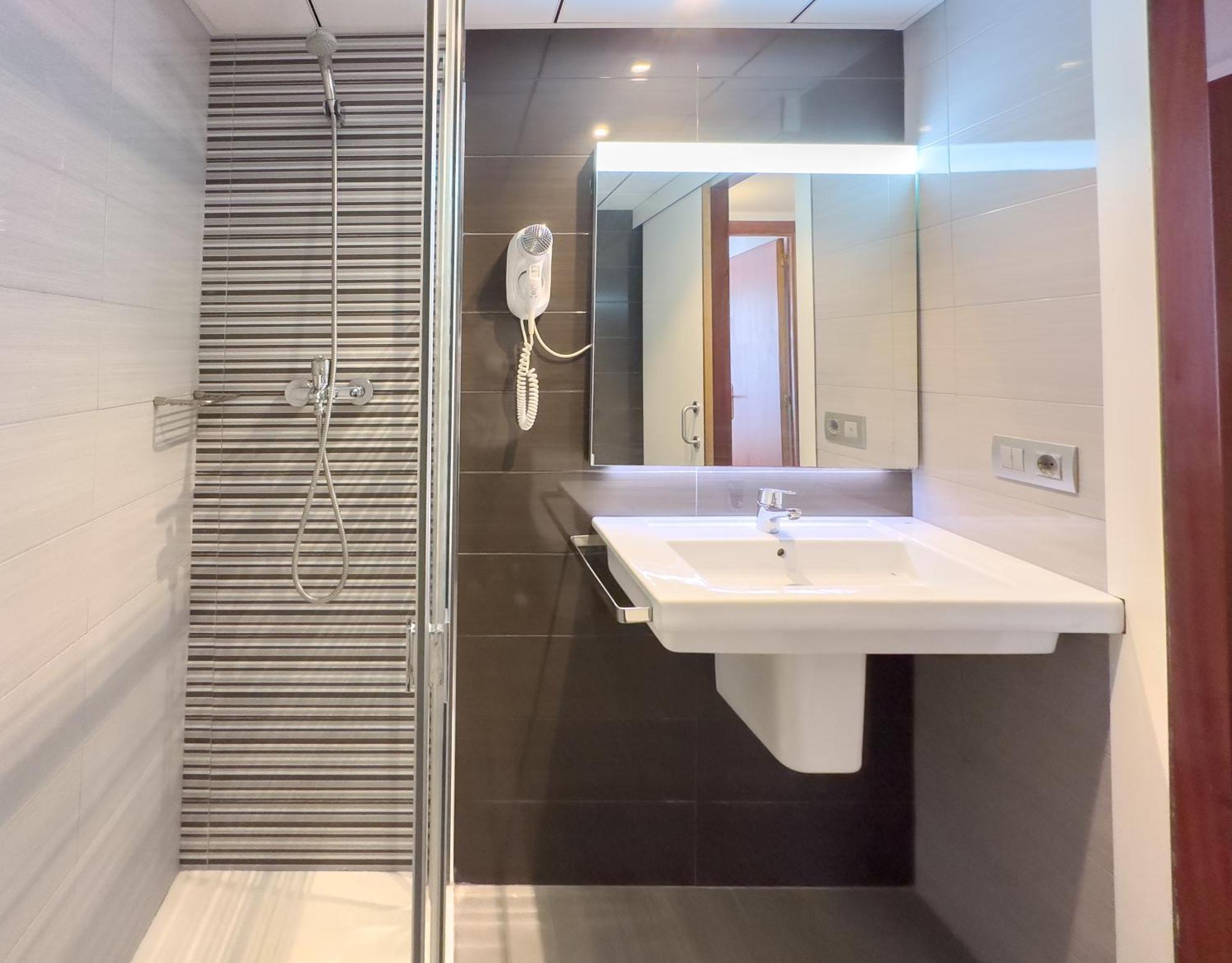 Rentalmar Atlantida Apartamentos Салоу Екстер'єр фото