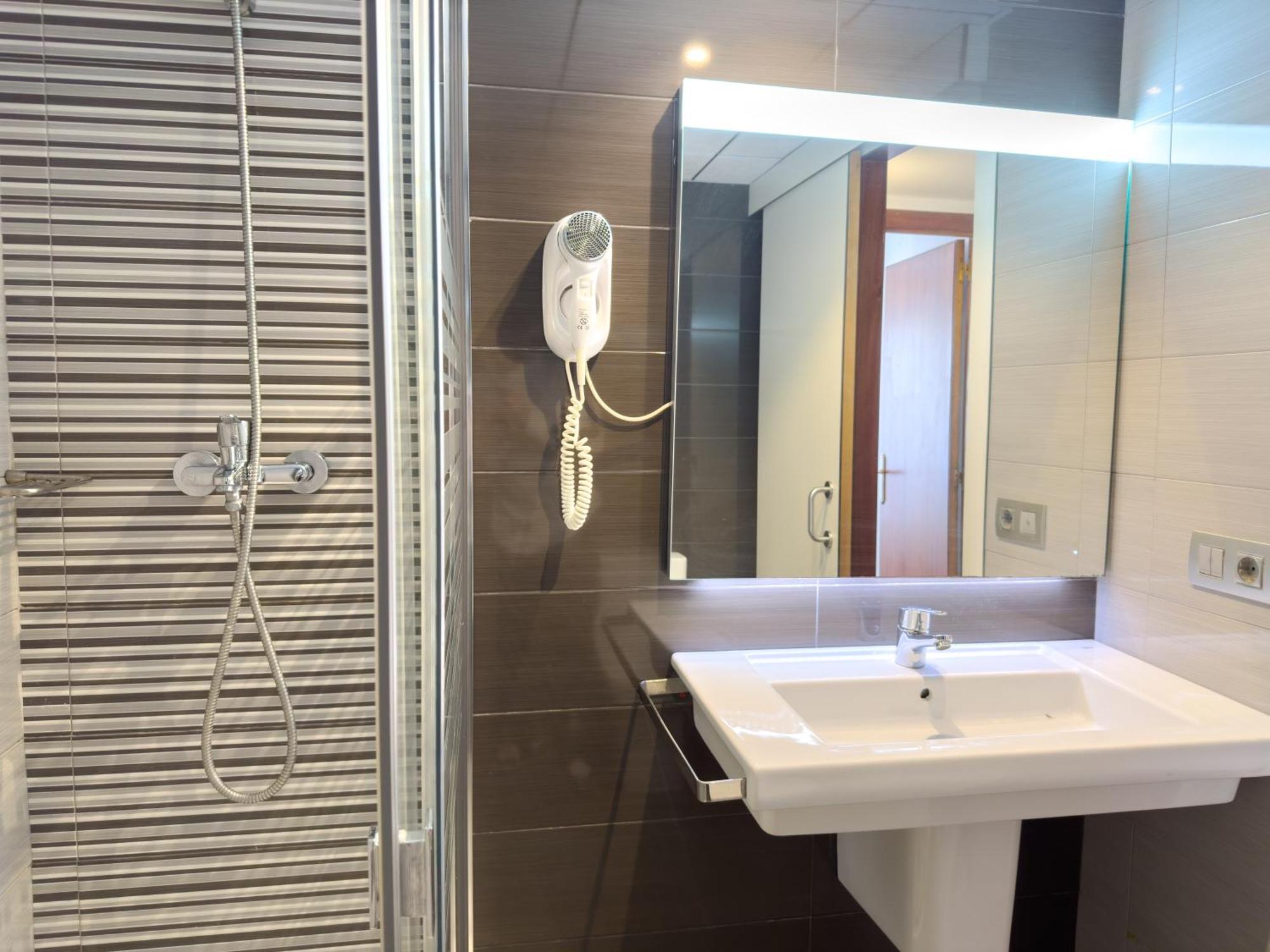 Rentalmar Atlantida Apartamentos Салоу Екстер'єр фото